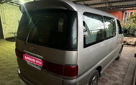 Toyota Regius, 1999 год, 650 000 рублей, 4 фотография
