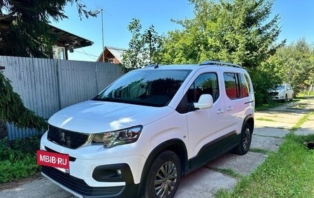 Peugeot Rifter I, 2020 год, 2 050 000 рублей, 2 фотография