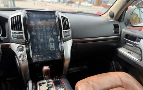 Toyota Land Cruiser 200, 2014 год, 4 600 000 рублей, 2 фотография