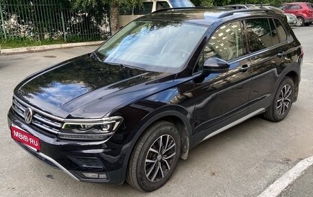 Volkswagen Tiguan II, 2020 год, 3 950 000 рублей, 2 фотография