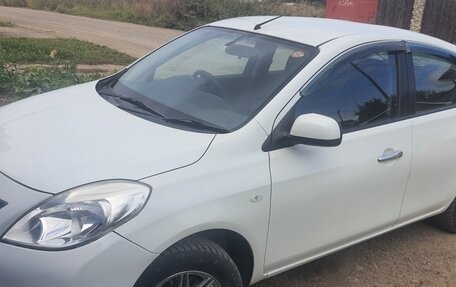 Nissan Latio I, 2013 год, 580 000 рублей, 6 фотография