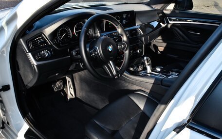 BMW 5 серия, 2014 год, 1 850 000 рублей, 32 фотография
