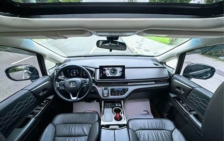 Honda Elysion, 2022 год, 2 980 000 рублей, 8 фотография
