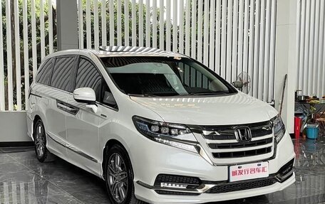 Honda Elysion, 2020 год, 2 700 000 рублей, 3 фотография