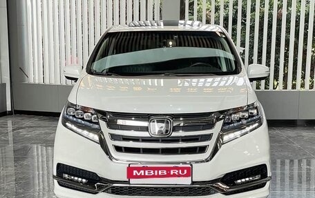 Honda Elysion, 2020 год, 2 700 000 рублей, 2 фотография
