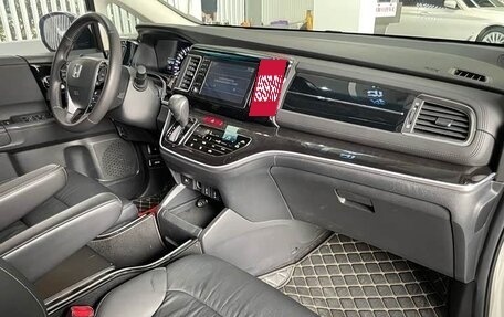 Honda Elysion, 2020 год, 2 700 000 рублей, 17 фотография
