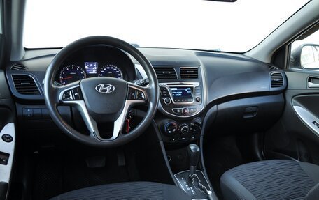 Hyundai Solaris II рестайлинг, 2014 год, 1 090 000 рублей, 12 фотография