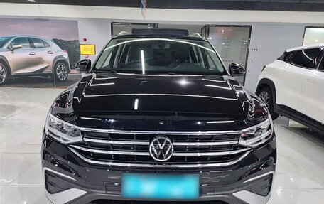 Volkswagen Tiguan II, 2024 год, 2 890 035 рублей, 2 фотография