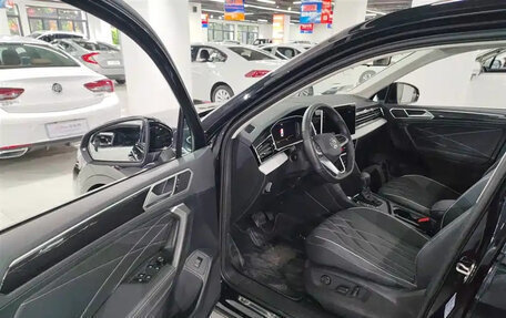 Volkswagen Tiguan II, 2024 год, 2 890 035 рублей, 19 фотография