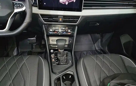 Volkswagen Tiguan II, 2024 год, 2 890 035 рублей, 16 фотография