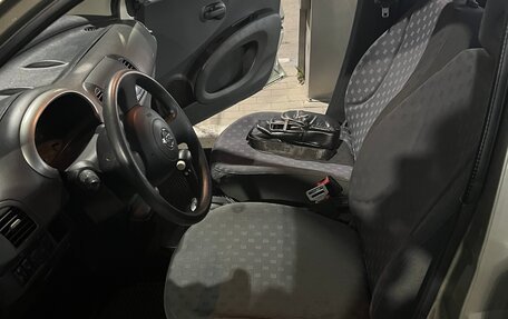 Nissan Micra III, 2004 год, 520 000 рублей, 17 фотография