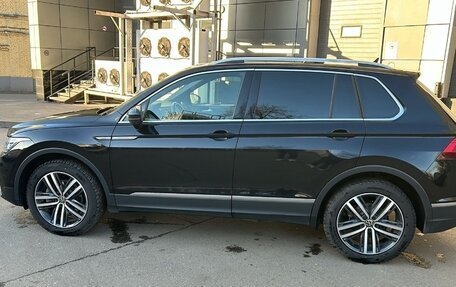 Volkswagen Tiguan II, 2020 год, 3 950 000 рублей, 2 фотография