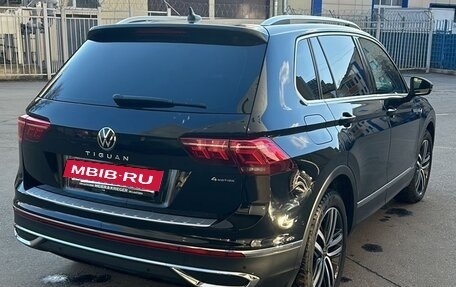 Volkswagen Tiguan II, 2020 год, 3 950 000 рублей, 5 фотография