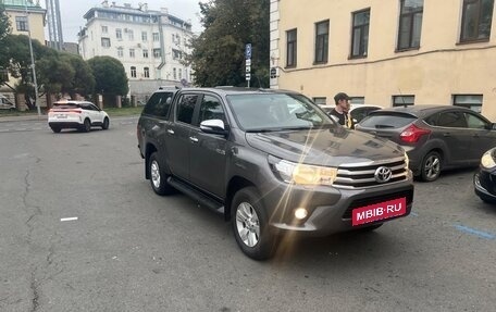 Toyota Hilux VIII, 2019 год, 3 100 000 рублей, 2 фотография