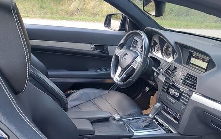 Mercedes-Benz E-Класс, 2013 год, 1 870 000 рублей, 6 фотография