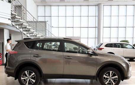 Toyota RAV4, 2016 год, 2 299 000 рублей, 4 фотография