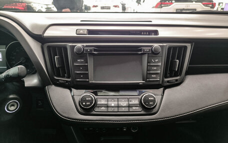 Toyota RAV4, 2016 год, 2 299 000 рублей, 15 фотография