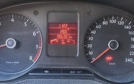 Volkswagen Polo VI (EU Market), 2013 год, 590 000 рублей, 2 фотография