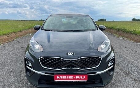 KIA Sportage IV рестайлинг, 2018 год, 2 350 000 рублей, 3 фотография