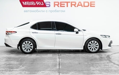 Toyota Camry, 2020 год, 3 050 000 рублей, 5 фотография