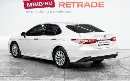 Toyota Camry, 2020 год, 3 050 000 рублей, 8 фотография