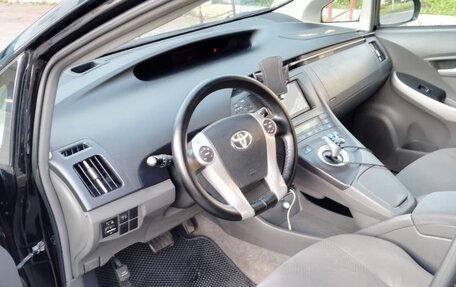 Toyota Prius, 2011 год, 1 190 000 рублей, 8 фотография