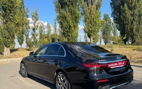 Mercedes-Benz E-Класс, 2020 год, 4 500 000 рублей, 4 фотография