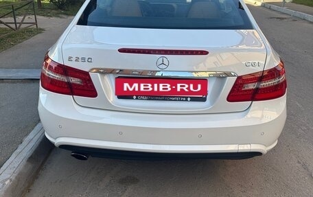 Mercedes-Benz E-Класс, 2011 год, 1 330 000 рублей, 2 фотография