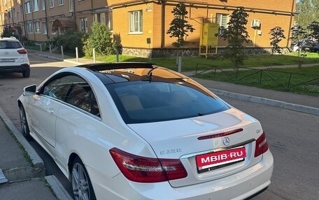 Mercedes-Benz E-Класс, 2011 год, 1 330 000 рублей, 5 фотография