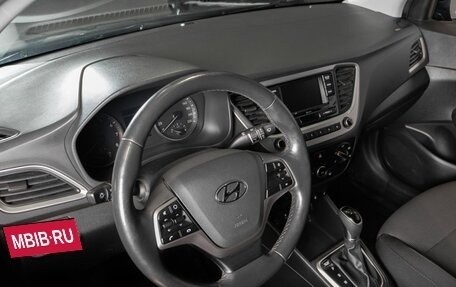 Hyundai Solaris II рестайлинг, 2017 год, 1 385 600 рублей, 3 фотография
