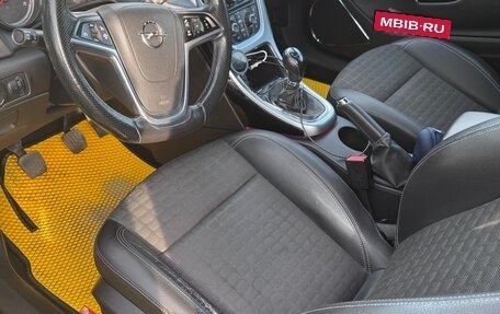 Opel Astra J, 2013 год, 800 000 рублей, 11 фотография