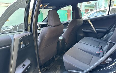 Toyota RAV4, 2018 год, 1 985 000 рублей, 8 фотография