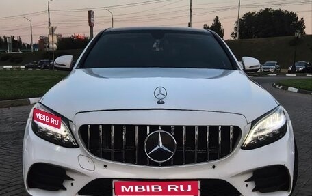 Mercedes-Benz C-Класс, 2018 год, 1 700 000 рублей, 1 фотография