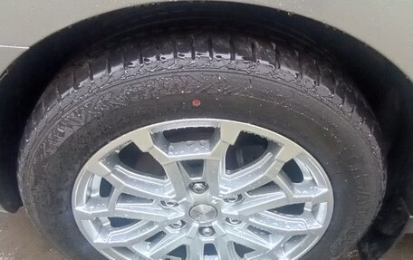 Hyundai H-1 II рестайлинг, 2013 год, 2 000 000 рублей, 13 фотография