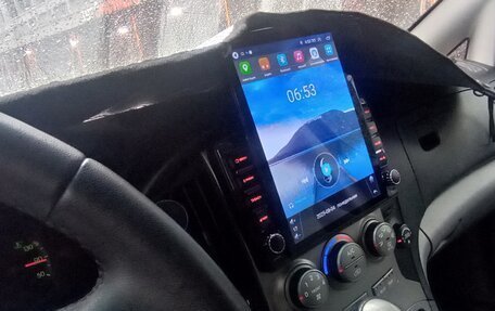 Hyundai H-1 II рестайлинг, 2013 год, 2 000 000 рублей, 11 фотография