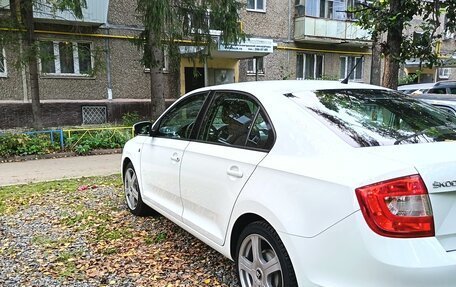 Skoda Rapid I, 2014 год, 760 000 рублей, 3 фотография