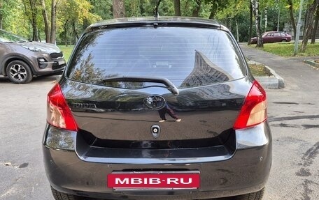 Toyota Yaris III рестайлинг, 2008 год, 550 000 рублей, 17 фотография