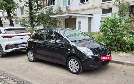 Toyota Yaris III рестайлинг, 2008 год, 550 000 рублей, 16 фотография