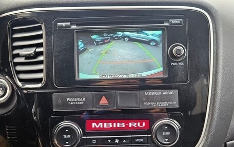 Mitsubishi Outlander III рестайлинг 3, 2016 год, 1 499 000 рублей, 15 фотография