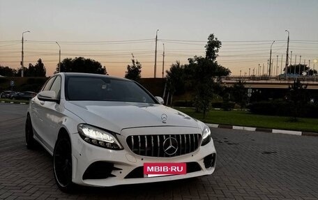 Mercedes-Benz C-Класс, 2018 год, 1 700 000 рублей, 7 фотография