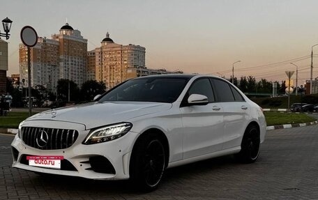 Mercedes-Benz C-Класс, 2018 год, 1 700 000 рублей, 10 фотография