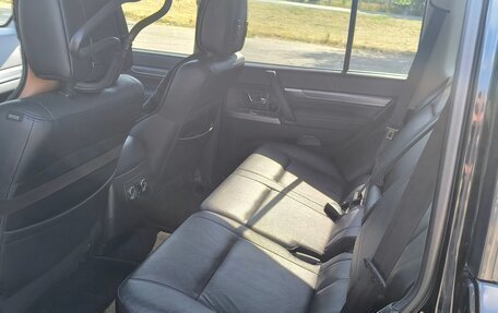 Mitsubishi Pajero IV, 2012 год, 2 200 000 рублей, 10 фотография