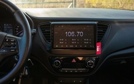 Hyundai Solaris II рестайлинг, 2017 год, 1 250 000 рублей, 28 фотография