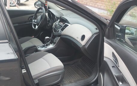 Chevrolet Cruze II, 2011 год, 550 000 рублей, 5 фотография
