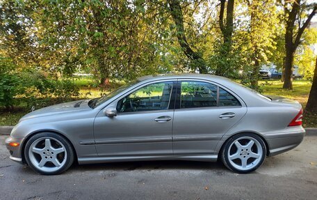 Mercedes-Benz C-Класс, 2005 год, 900 000 рублей, 5 фотография