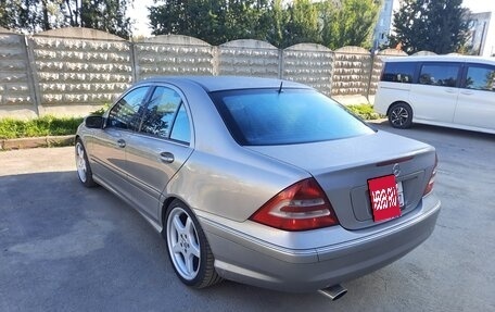 Mercedes-Benz C-Класс, 2005 год, 900 000 рублей, 6 фотография