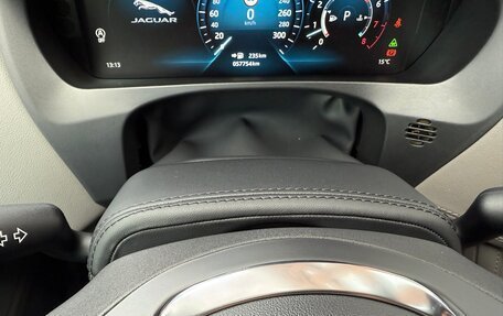 Jaguar F-Pace, 2017 год, 3 990 000 рублей, 17 фотография