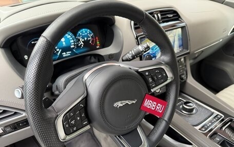 Jaguar F-Pace, 2017 год, 3 990 000 рублей, 22 фотография