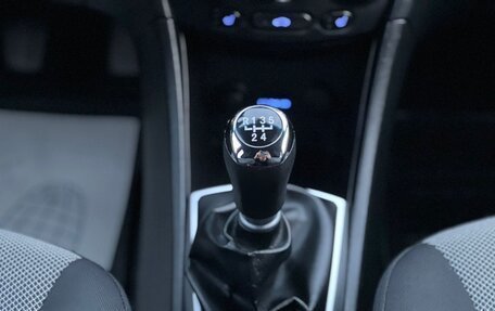 Hyundai Solaris II рестайлинг, 2012 год, 674 000 рублей, 23 фотография