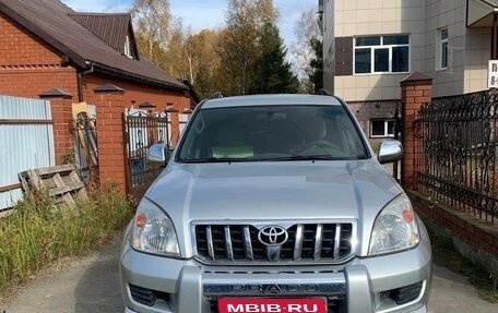 Toyota Land Cruiser Prado 120 рестайлинг, 2007 год, 2 000 000 рублей, 1 фотография